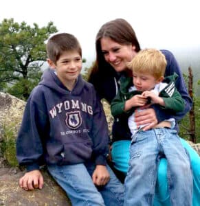 Shannon and her two sons enjoy a family vacation outside of Mount Rushmore.